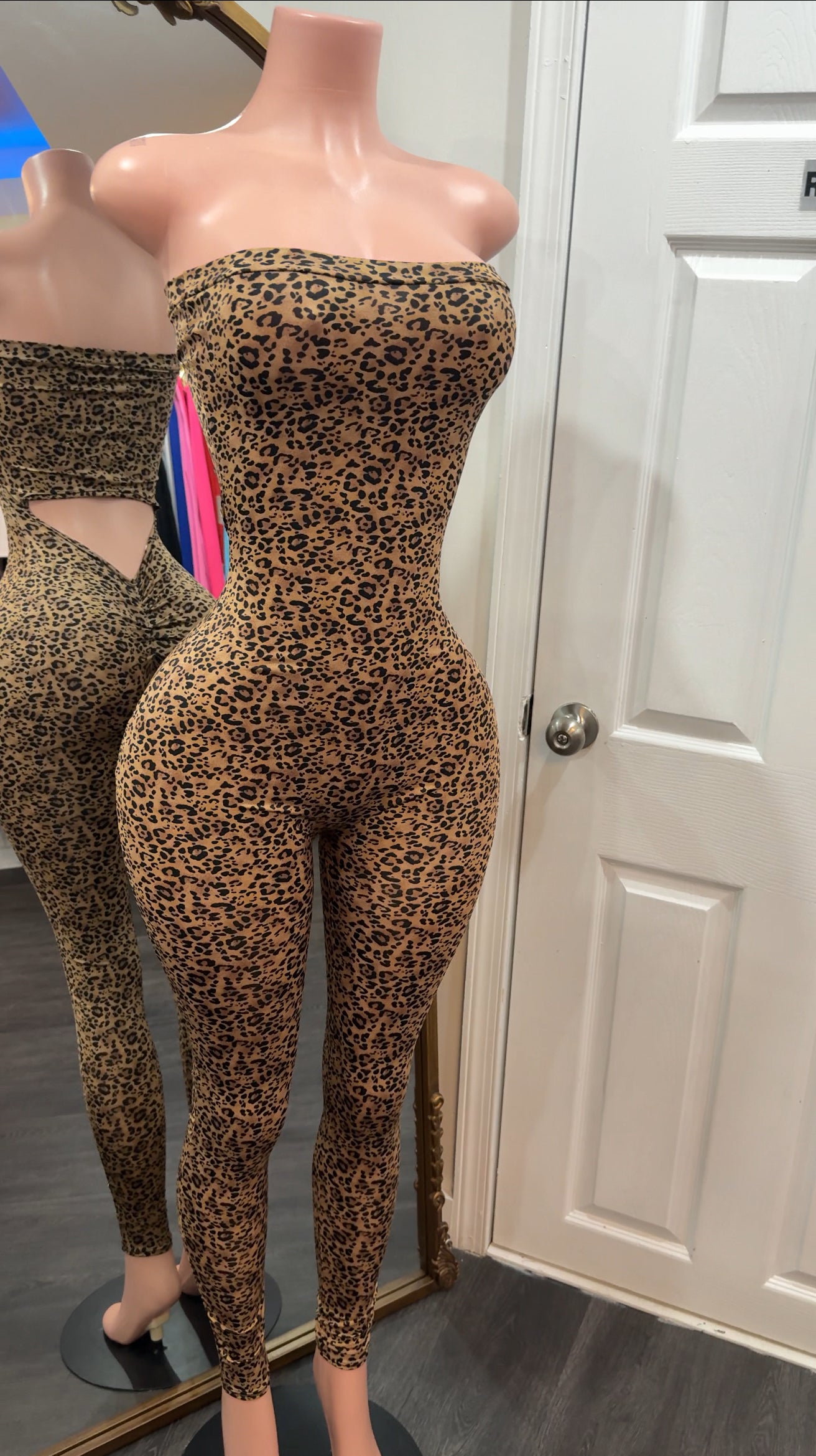 Sleeveless Leopard Jumpsuit